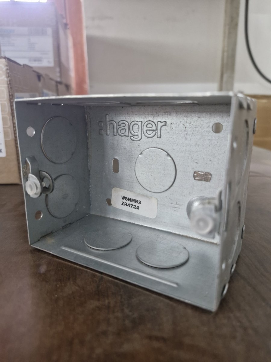 Hager WSNMB3 — Metal Mounting Box 3 Module